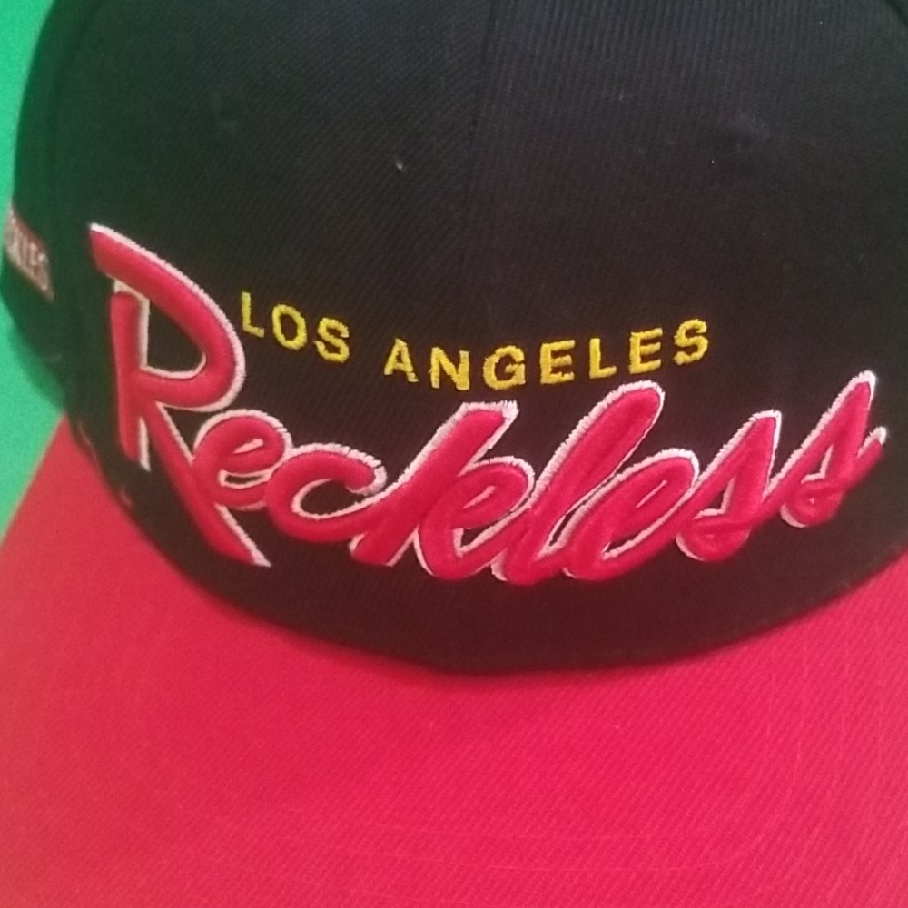 Young & Reckless - Picture 2 of 4